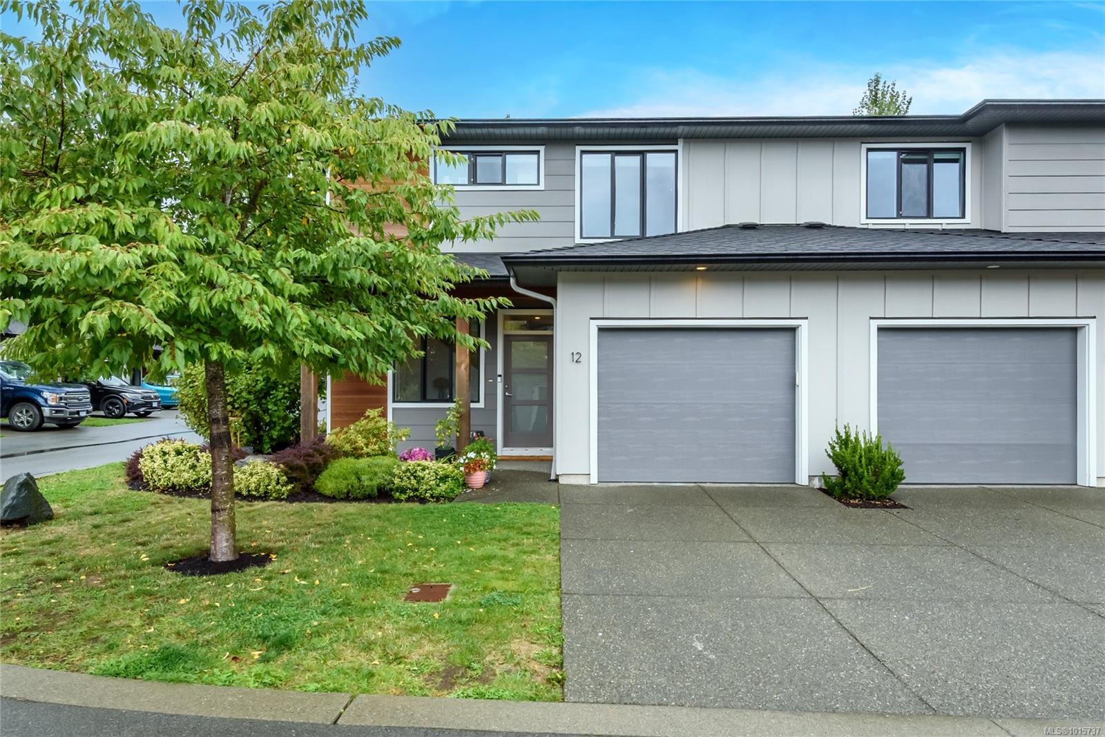 2607 Kendal Ave Apt 12, Cumberland, BC V0R 1S0