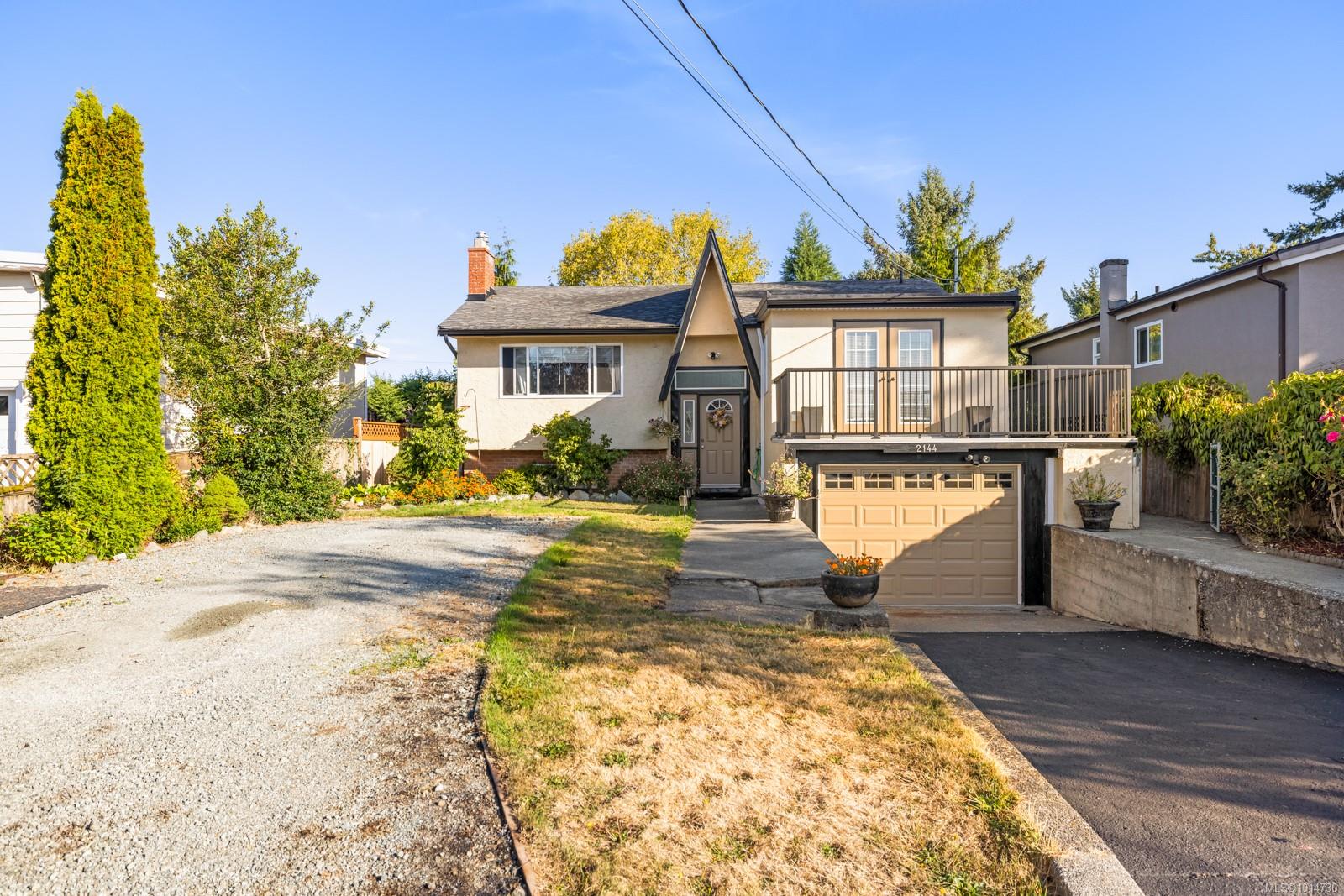 2144 Bradford Ave, Sidney, BC V8L 2C5