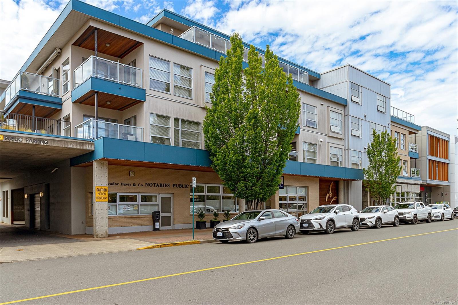 9830 Second St Apt 402, Sidney, BC V8L 3C6