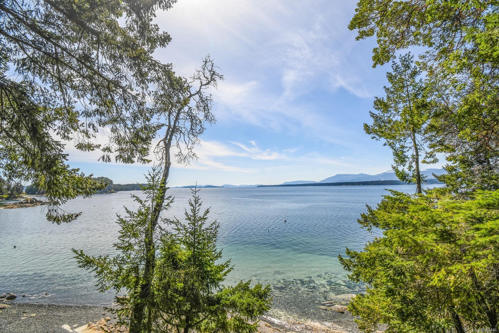 919 Salal Dr, Mudge Island, NL A1A 1A1