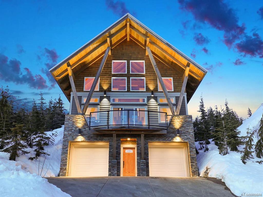 570 Arrowsmith Rdg, Courtenay, BC V9J 1L0