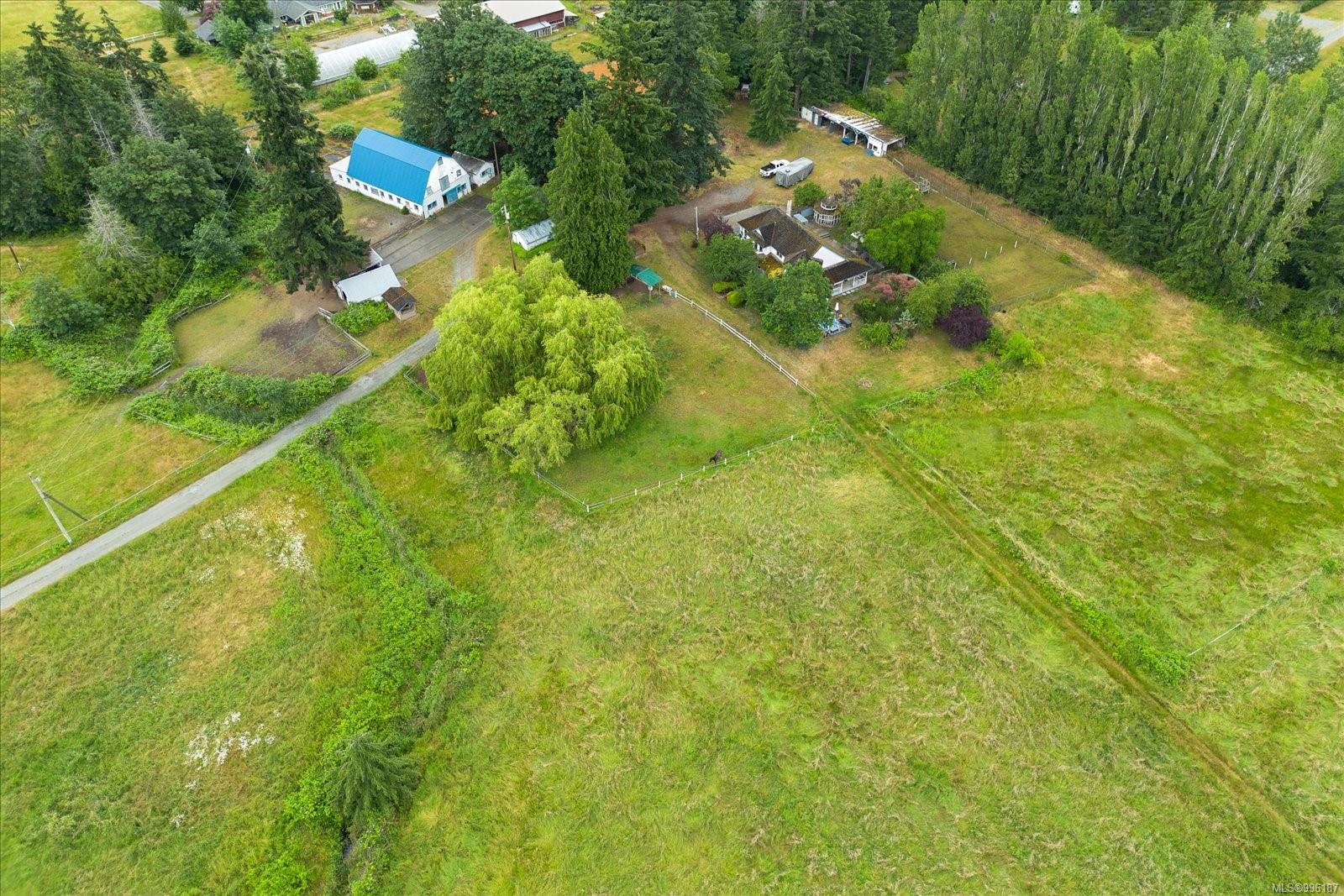 2453 E Wellington Rd, Nanaimo, BC V9R 6V6