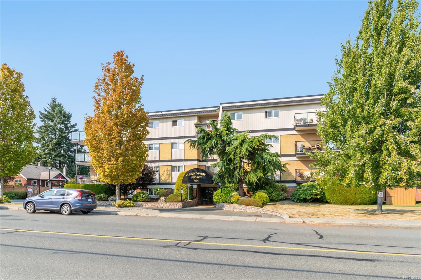 255 Hirst Ave Apt 208, Parksville, BC V9P 1P5