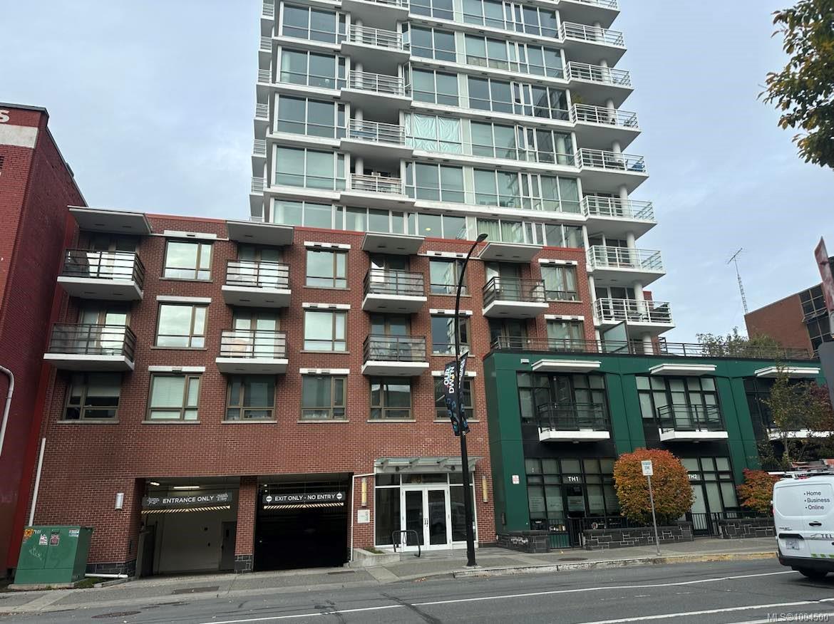 834 Johnson St Apt 704, Victoria, BC V8W 1N3