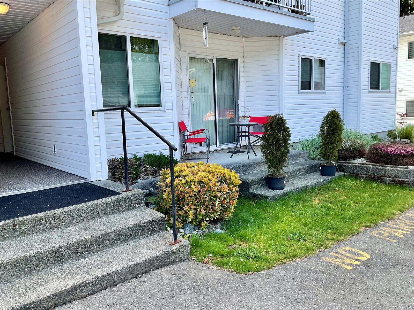 211 Madill Rd Apt 39, Lake Cowichan, BC V0R 2G1