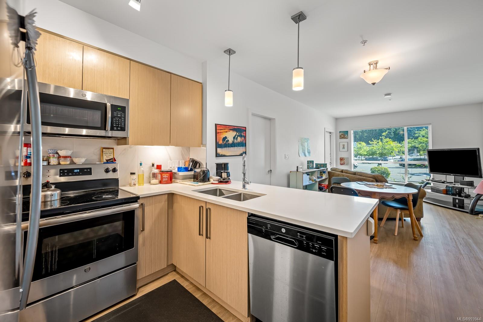 3070 Kilpatrick Ave Apt 208, Courtenay, BC V9N 0G7