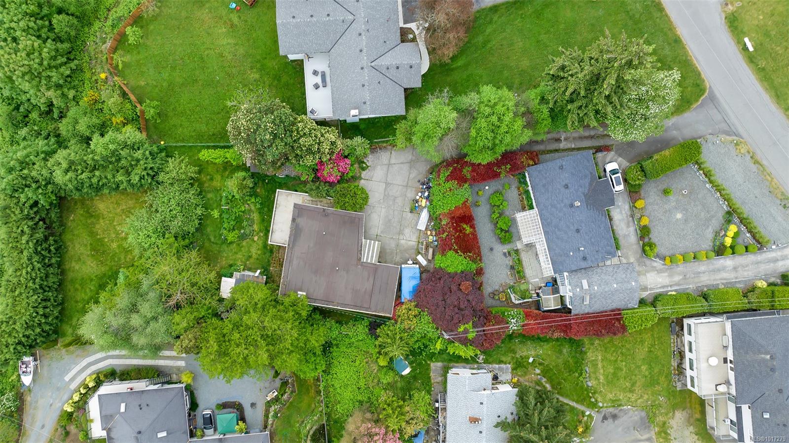 427 Walker Ave #a, Ladysmith, BC V9G 1V7