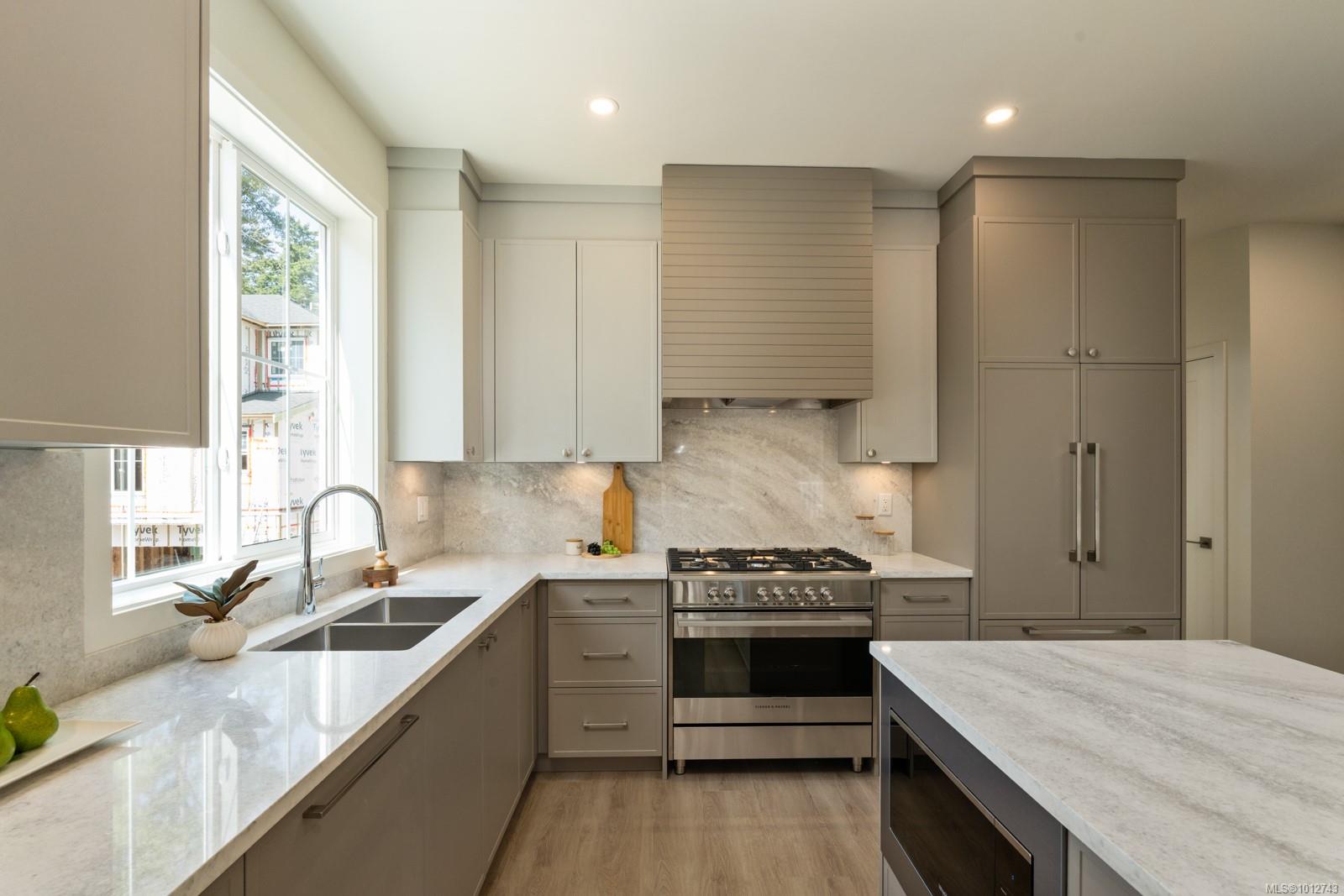 2770 Vantilburg Cres Apt 17, Langford, BC V9B 3K4