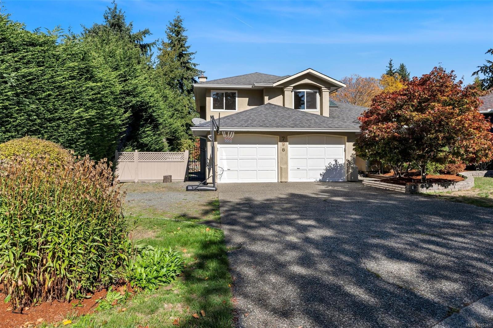 796 Worthington Pl, Saanich, BC V8Y 3J4