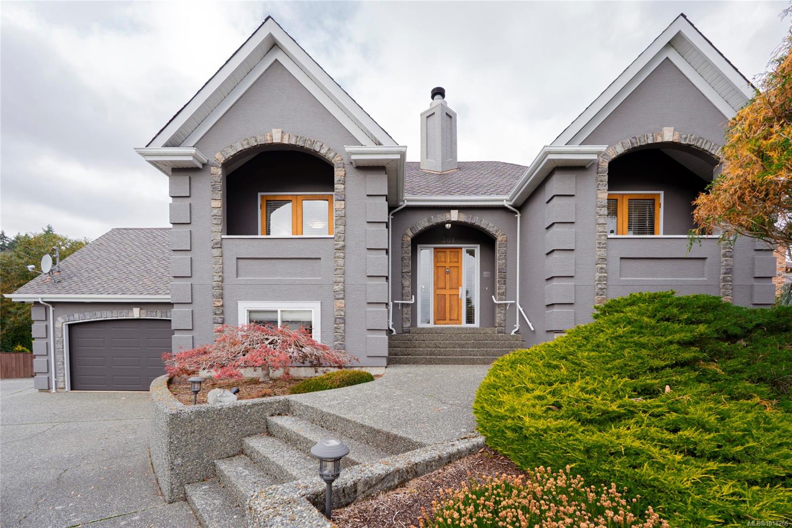 301 Mount Royal Pl, Nanaimo, BC V9R 6A4