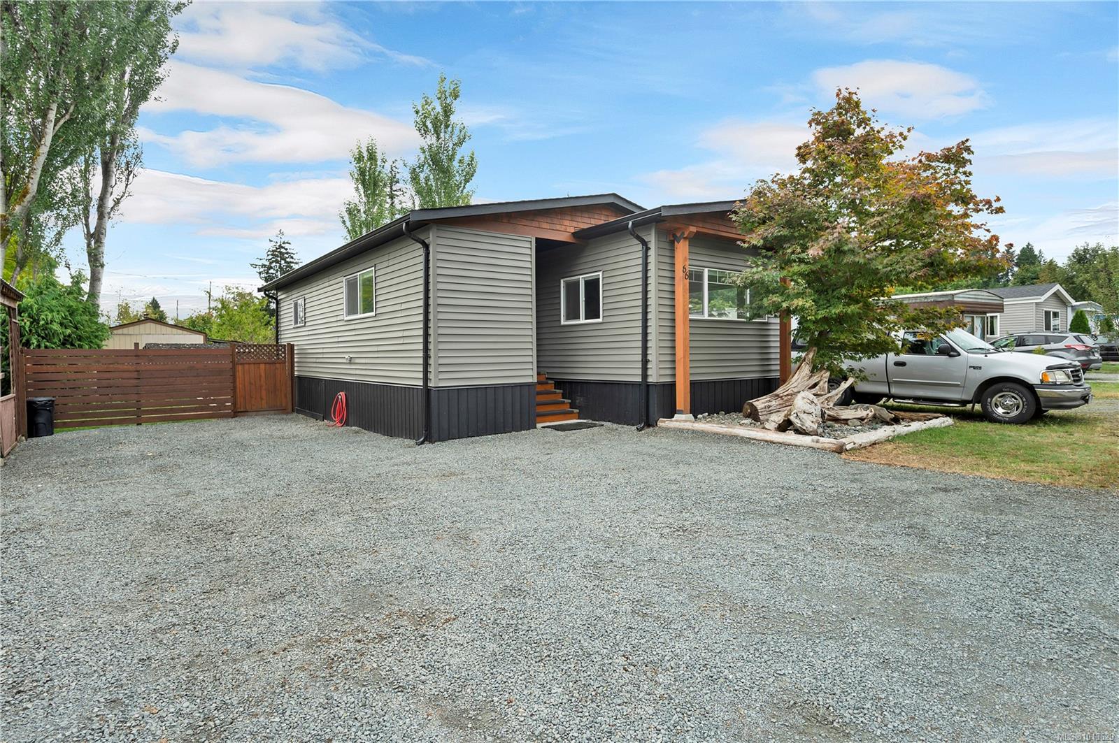 2700 Woodburn Rd Apt 66, Campbell River, BC V9W 4R4