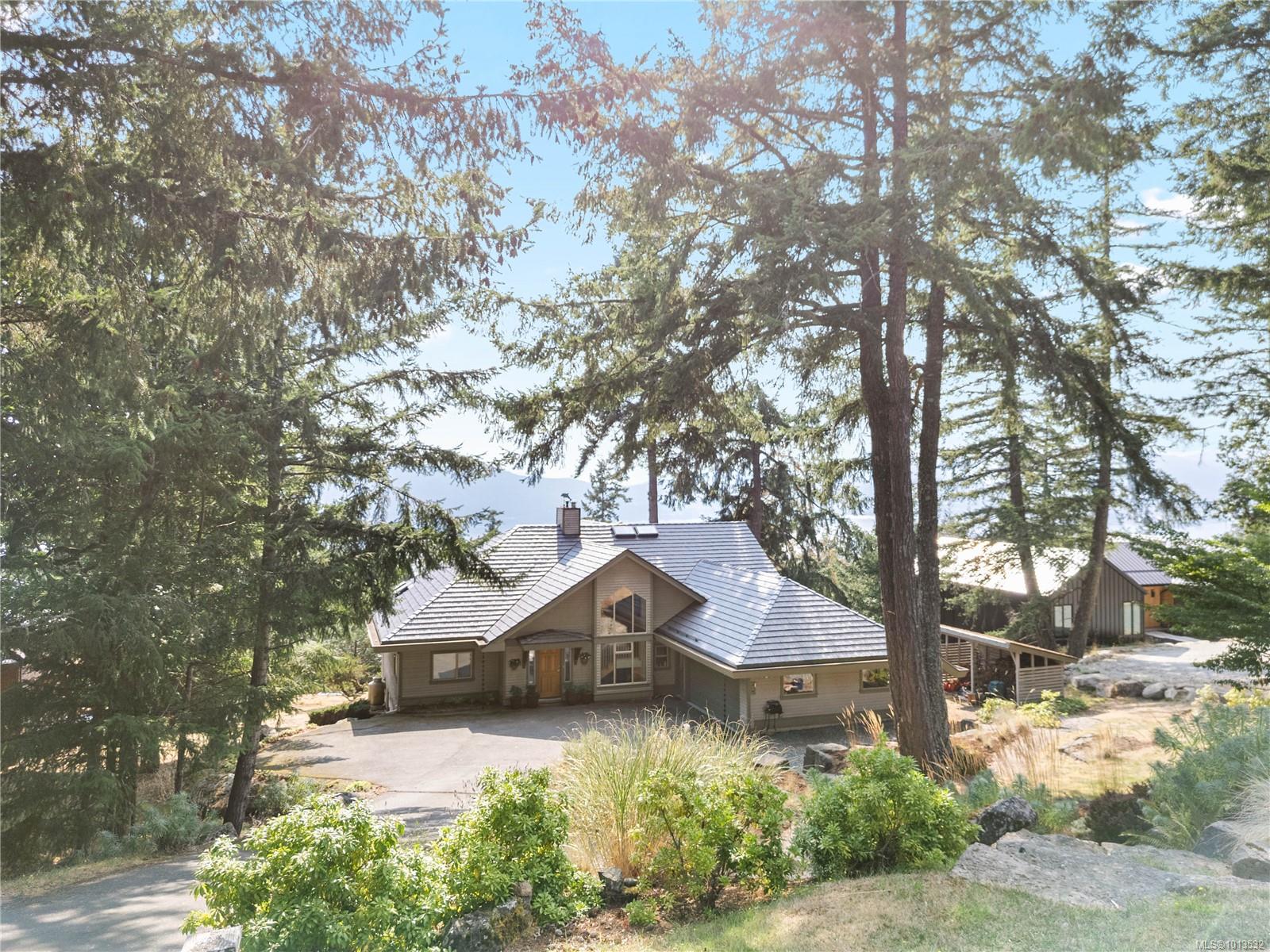 235 Canvasback Pl, Salt Spring, BC V8K 2W5