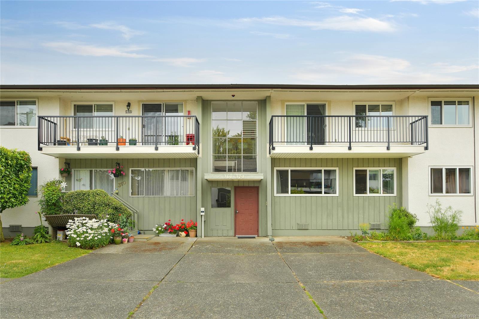 364 Burnside Rd W, Saanich, BC V8Z 1M1