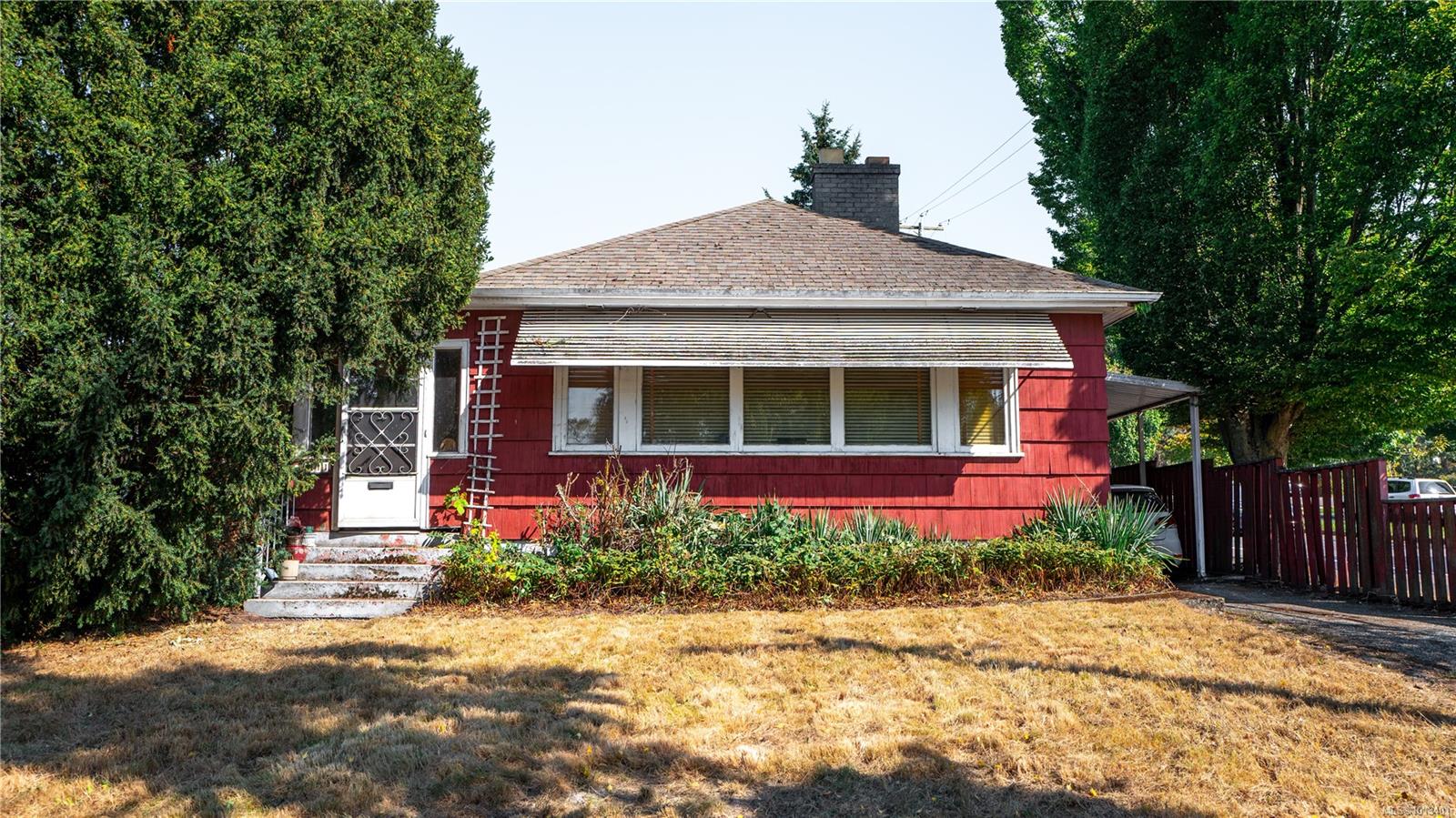 3111 Rutledge St, Victoria, BC V8X 1N3