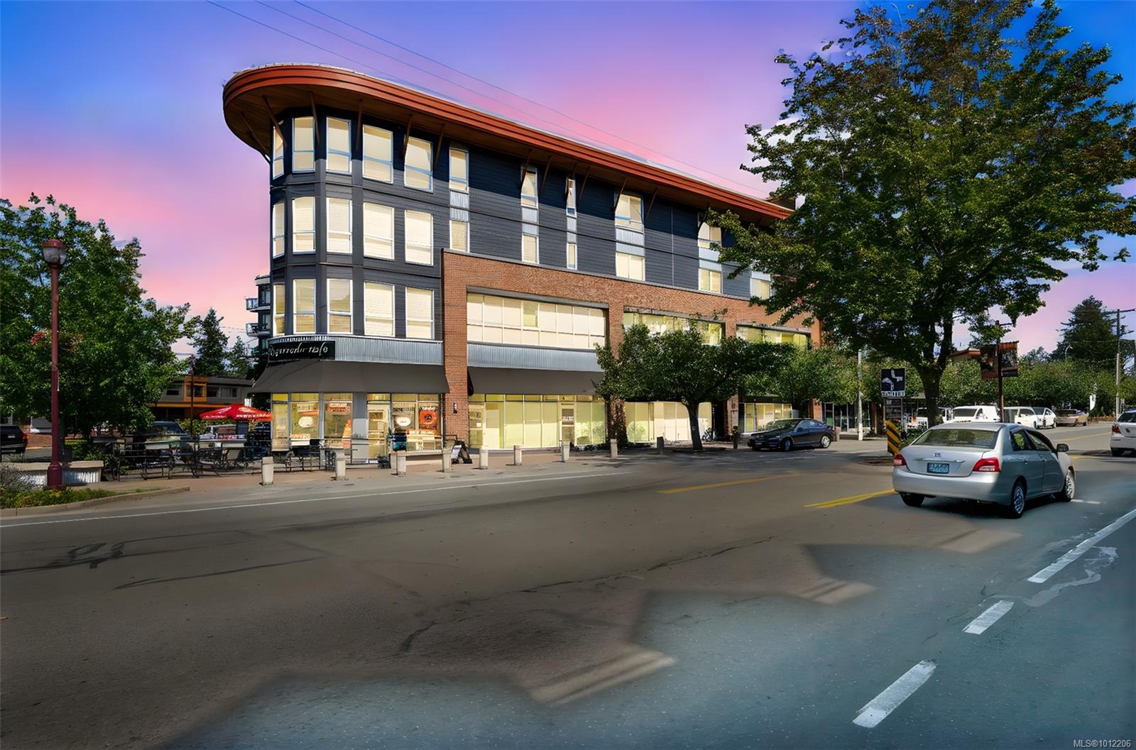 662 Goldstream Ave Apt 404, Langford, BC V9B 0N8