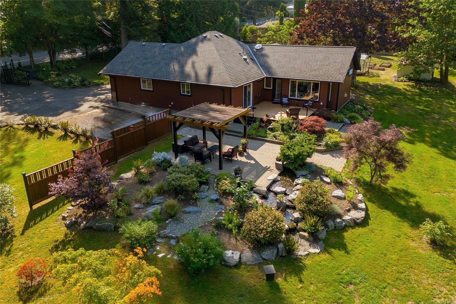 850 Sayward Rd, Saanich, BC V8Y 1R4