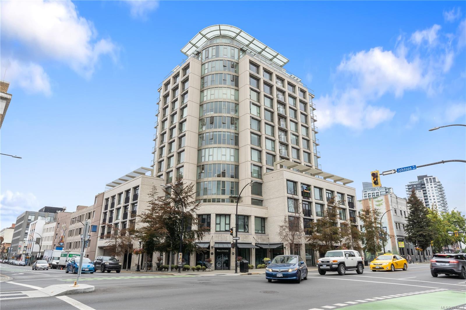 760 Johnson St Apt 701, Victoria, BC V8W 1N1