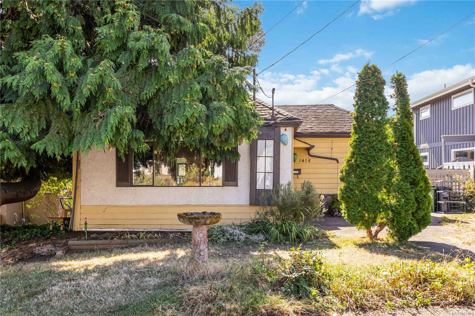 1415 Lang St, Victoria, BC V8T 2S6