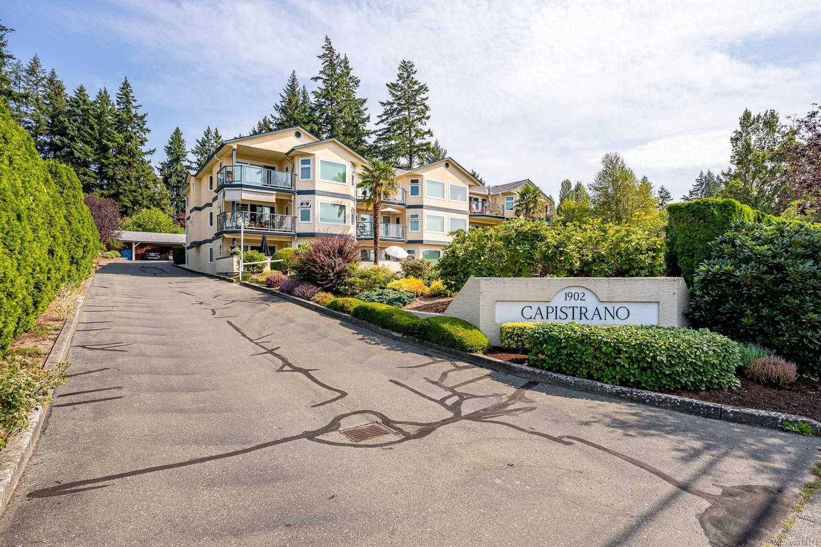 1902 Comox Ave Apt 103, Comox, BC V9M 3M7