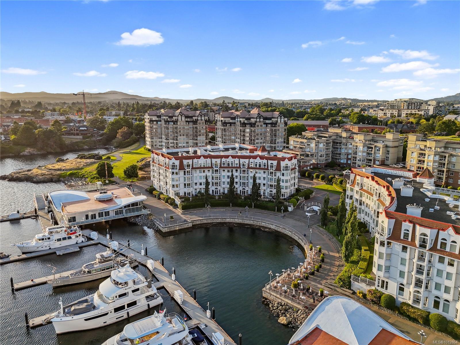 11 Cooperage Pl Apt 104, Victoria, BC V9A 7J9