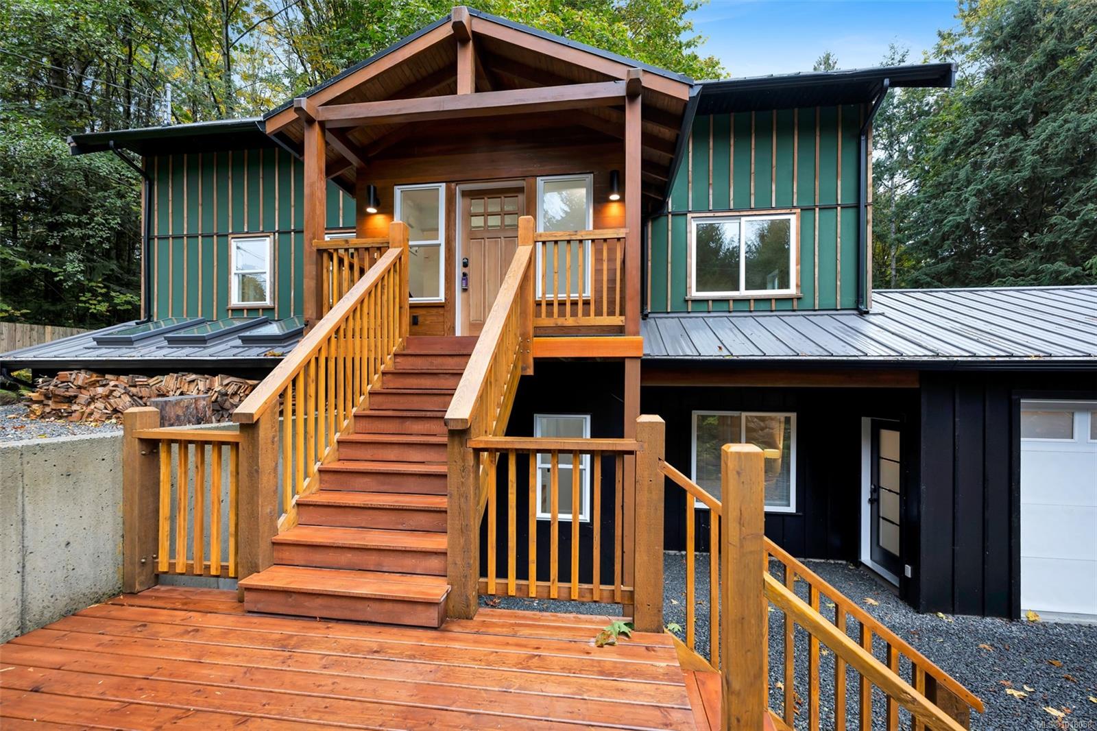 2590 Sooke River Rd, Sooke, BC V9Z 0X8