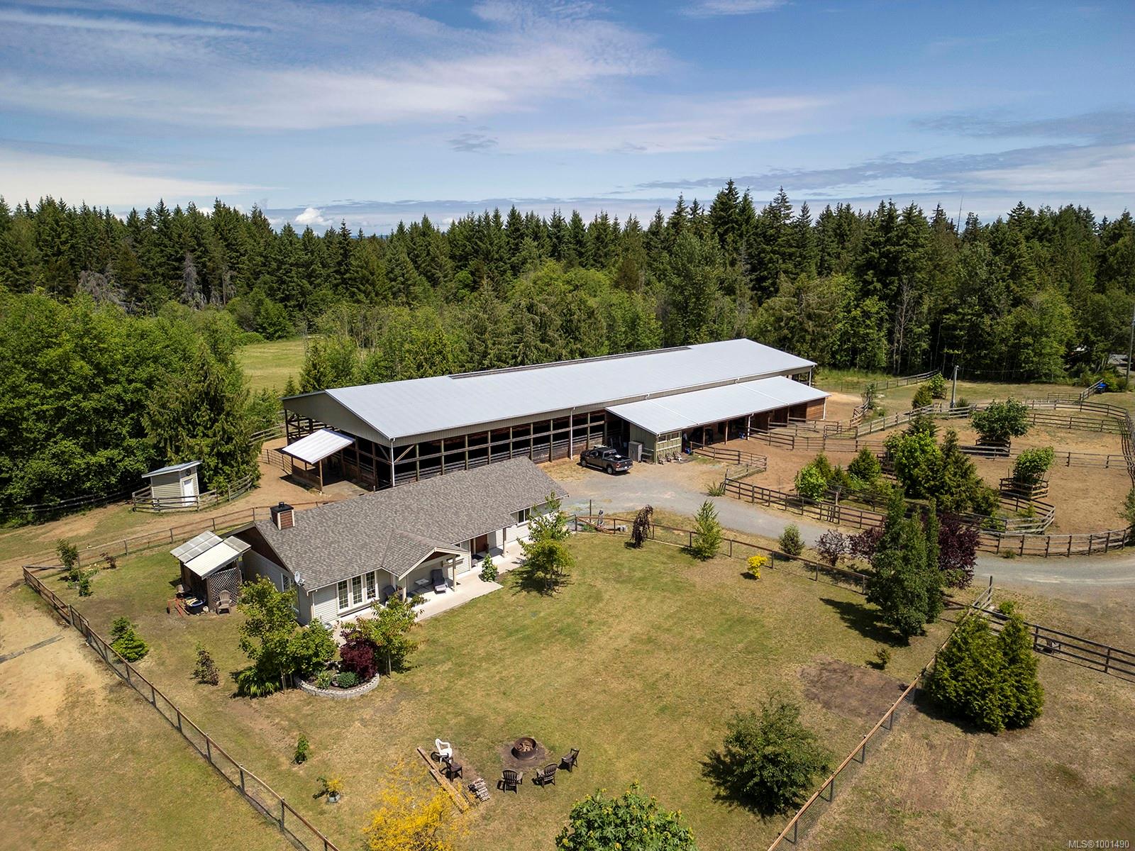 1195 Burbank Rd, Qualicum Beach, BC V9K 1Y5