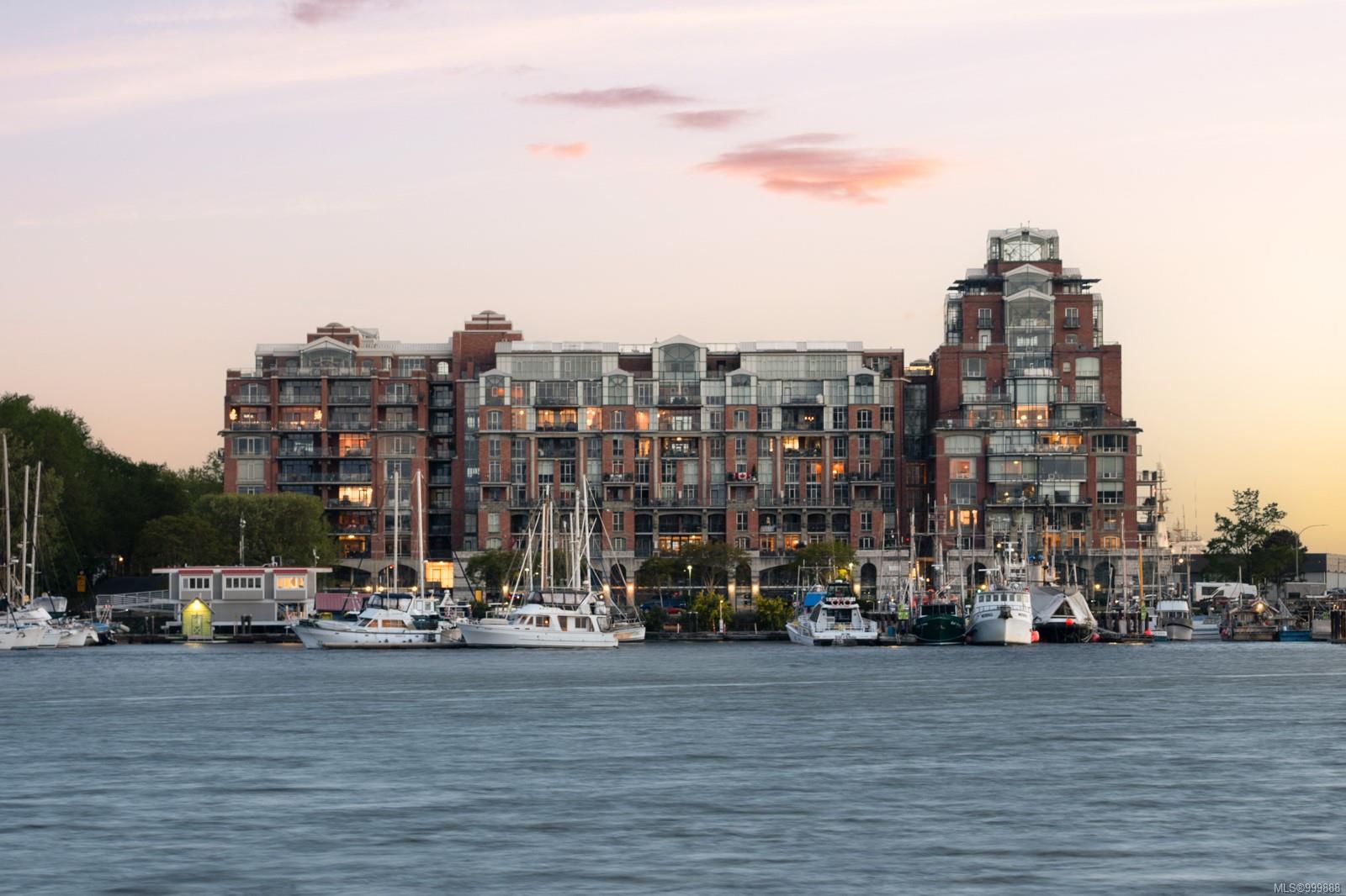 21 Dallas Rd Apt 821, Victoria, BC V8V 4Z9