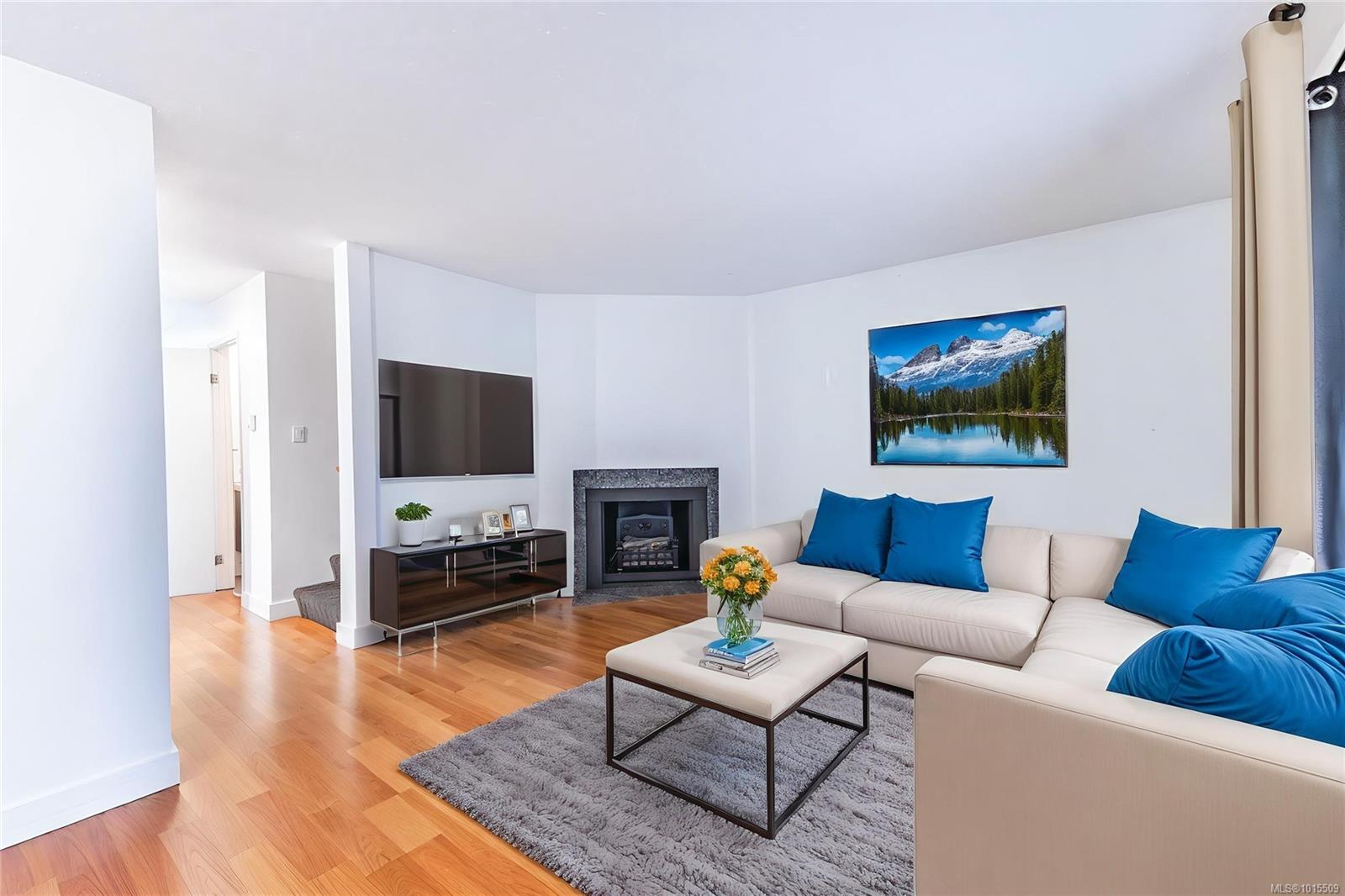 444 Bruce Ave Apt 12, Nanaimo, BC V9R 5W5