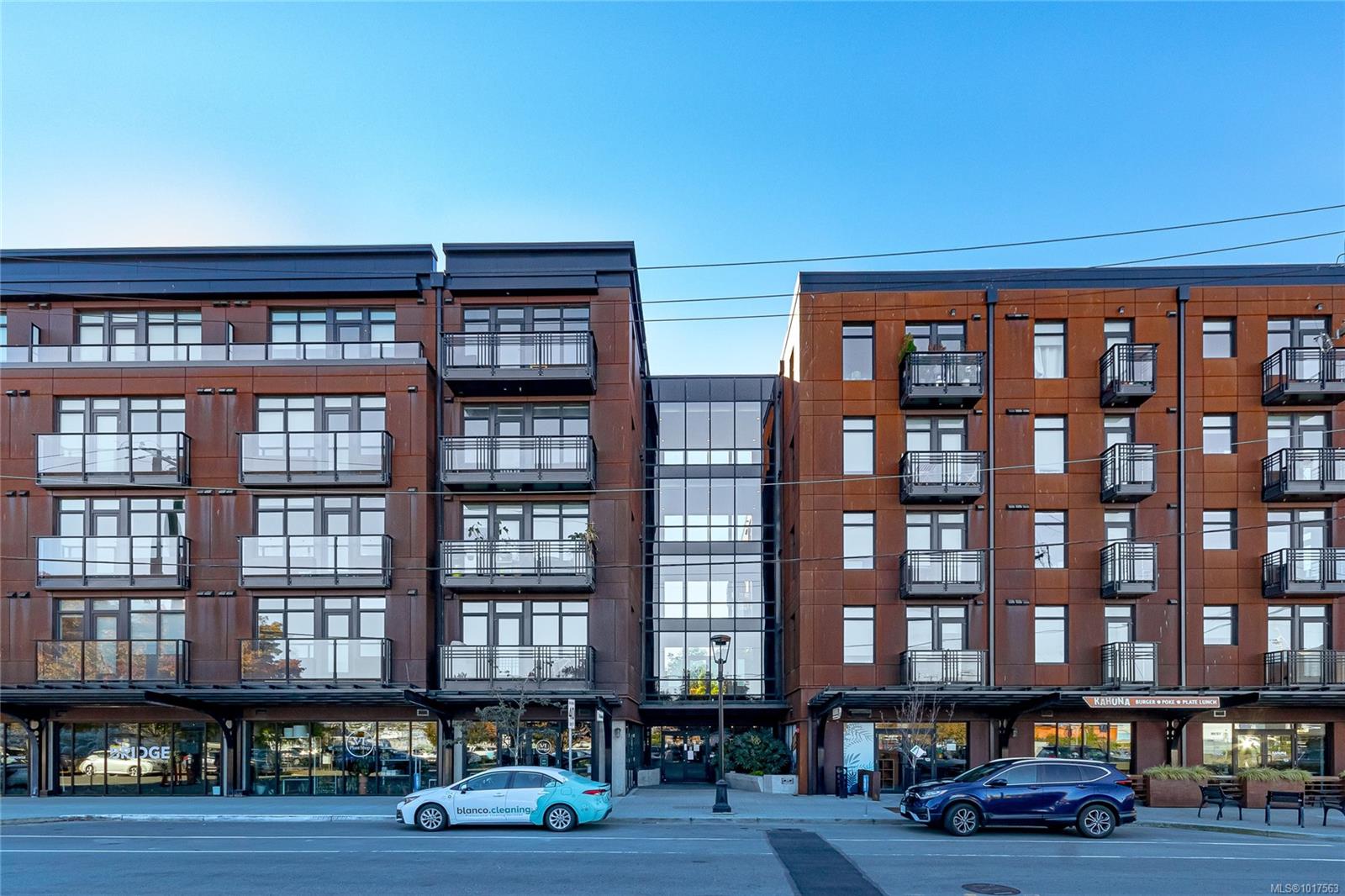 515 Chatham St Apt 316, Victoria, BC V8T 0C8