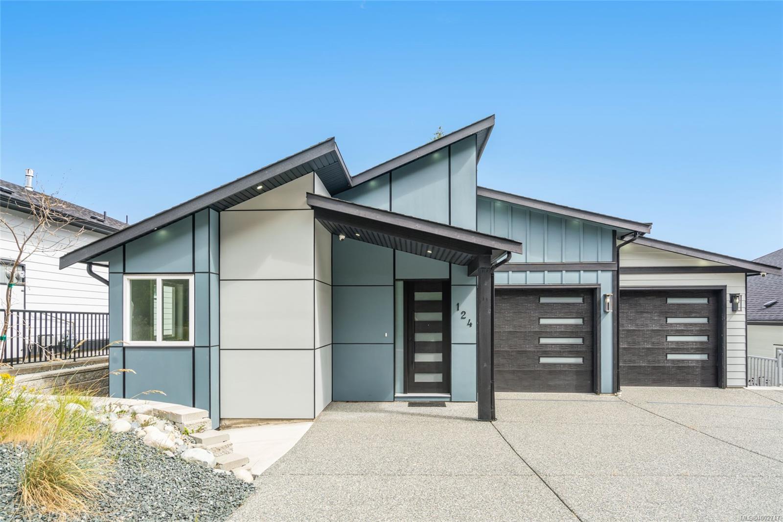 124 Hawk Point Rd, Nanaimo, BC V9T 5W2