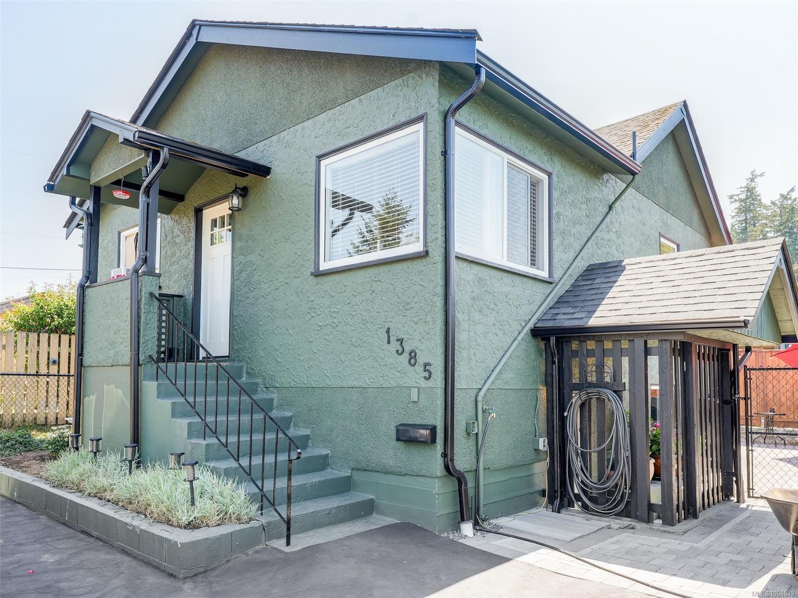 1385 Hastings St, Saanich, BC V8Z 2W6