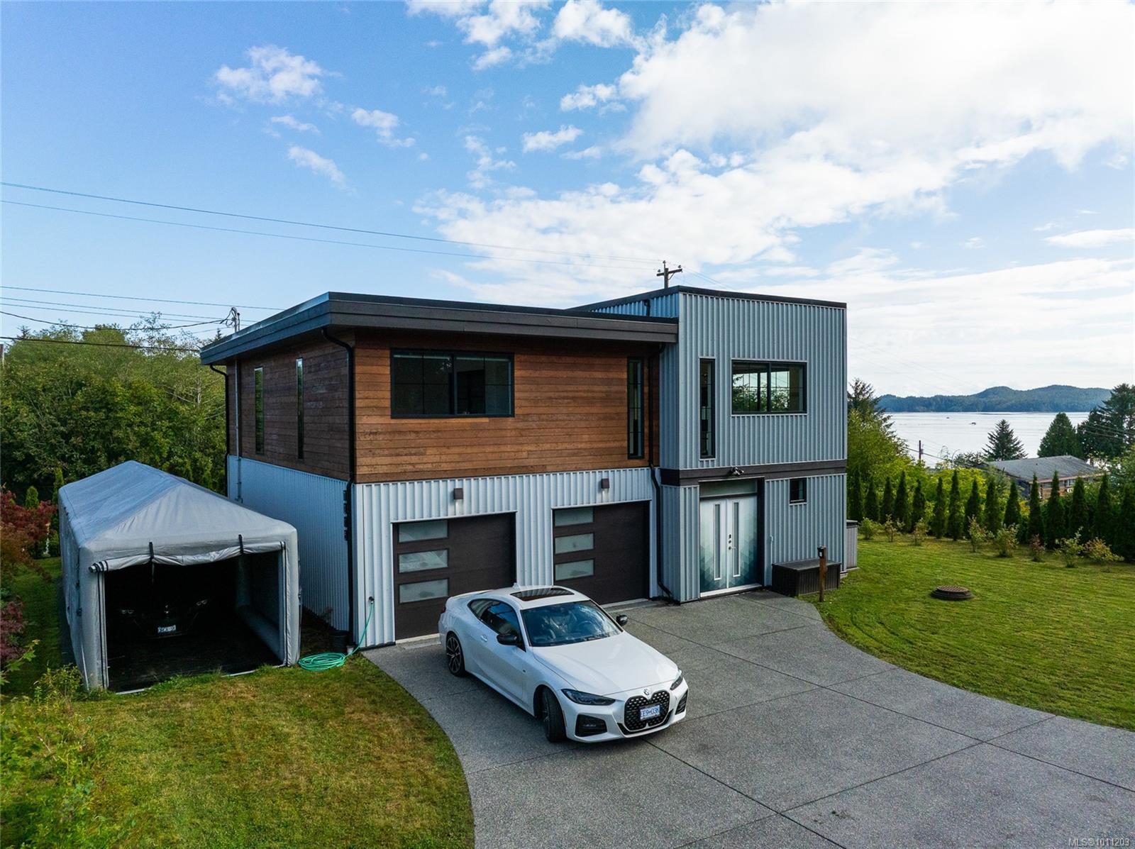 7215 Rupert St, Port Hardy, BC V0N 2P0