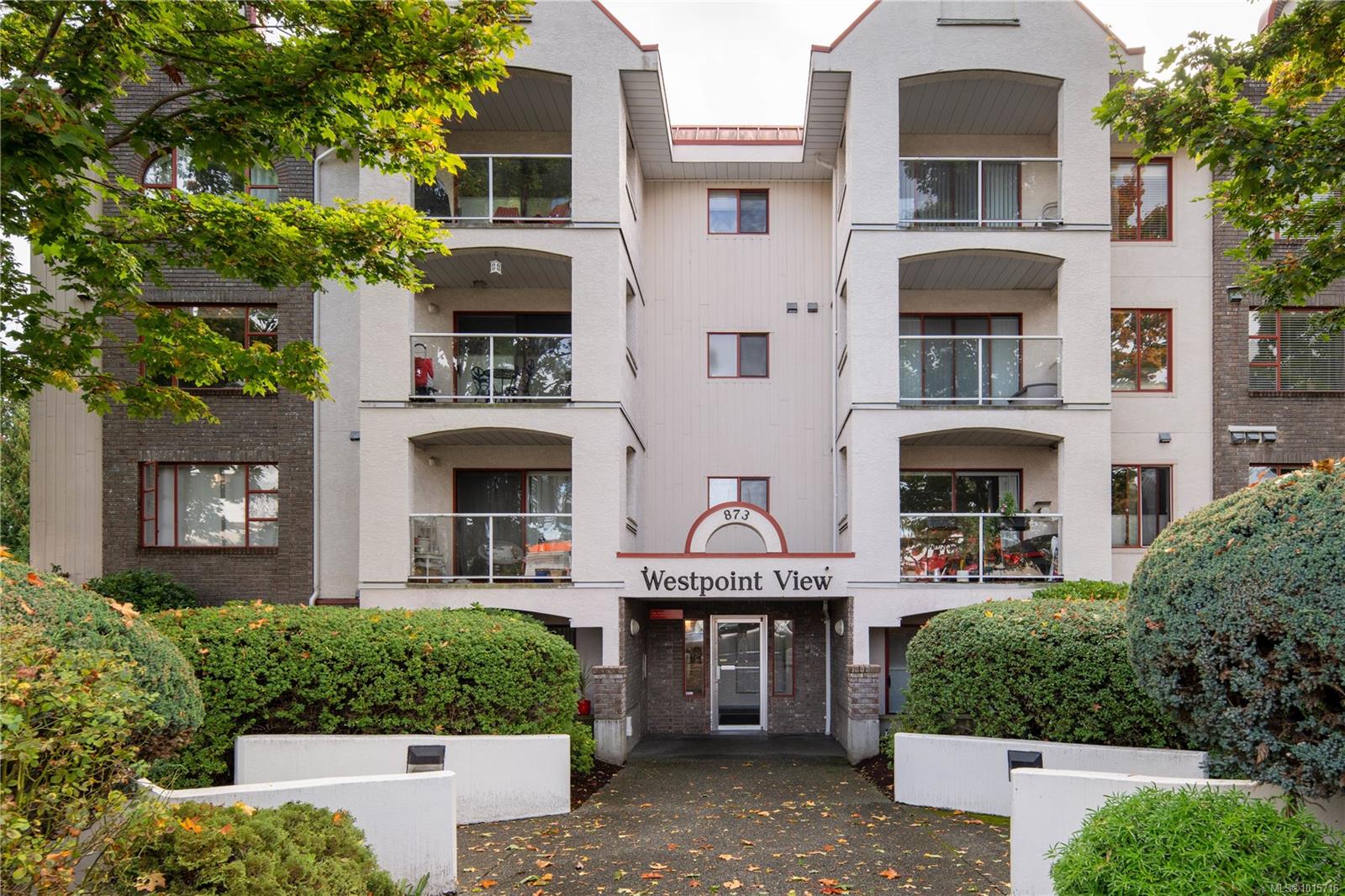 873 Esquimalt Rd Apt 107, Esquimalt, BC V9A 3M5