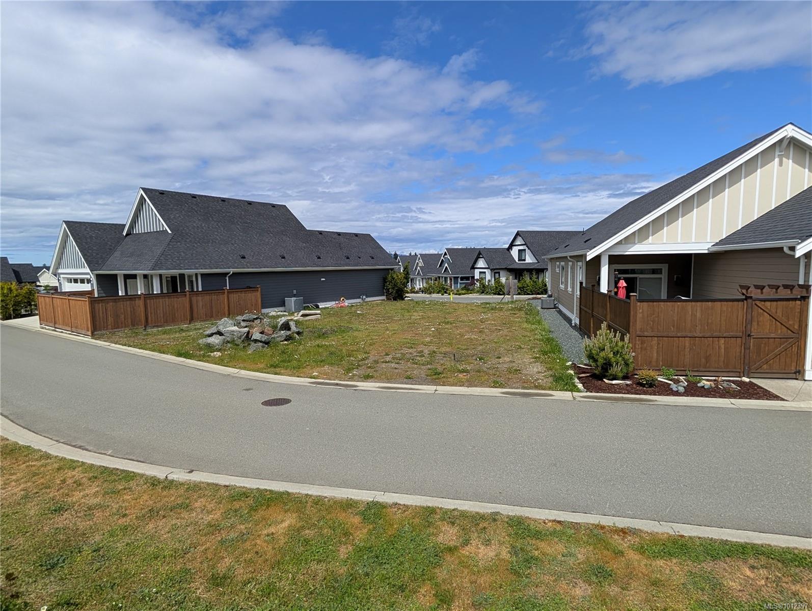 669 Briarwood Dr Lot 43, Parksville, BC V9P 0G5