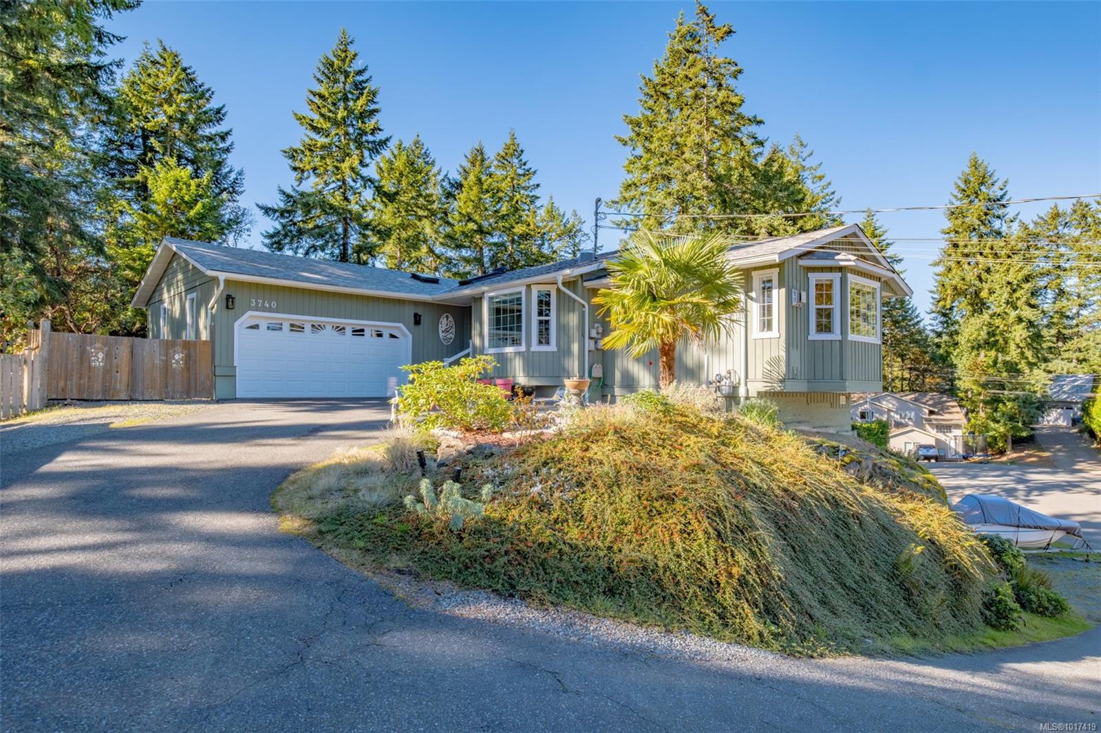 3740 Elworthy Pl, Nanaimo, BC V9T 5W3
