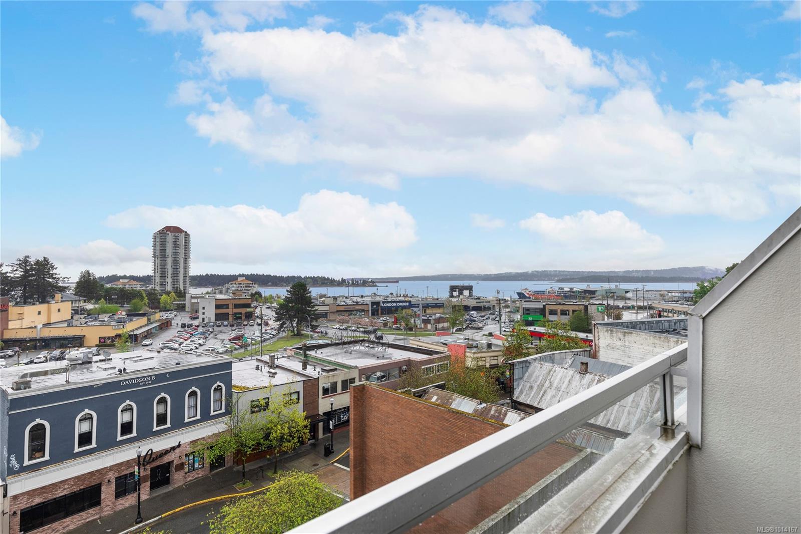 30 Cavan St Apt 209, Nanaimo, BC V9R 6K3