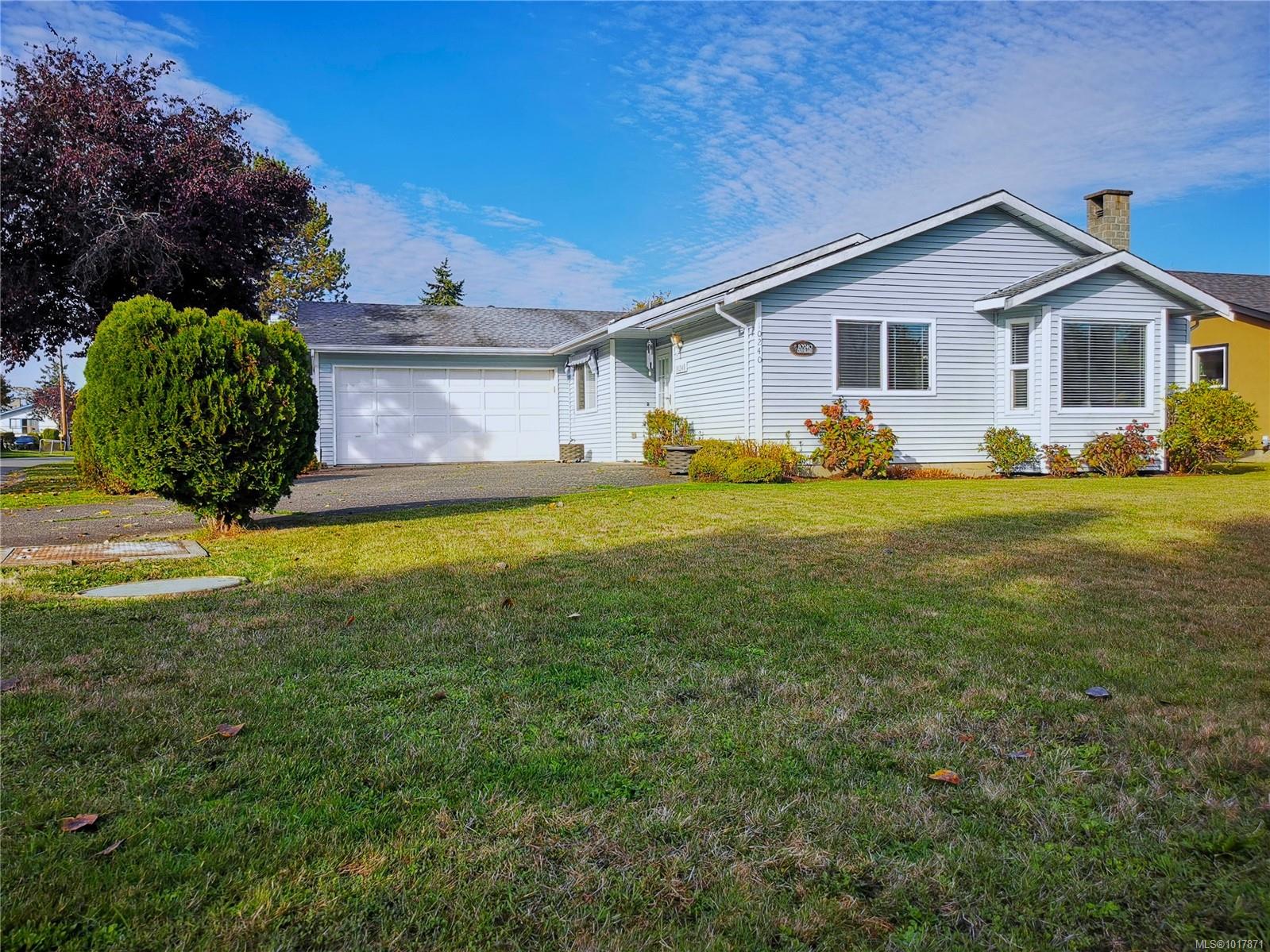 10240 Cleveland Rd, Sidney, BC V8L 4X9