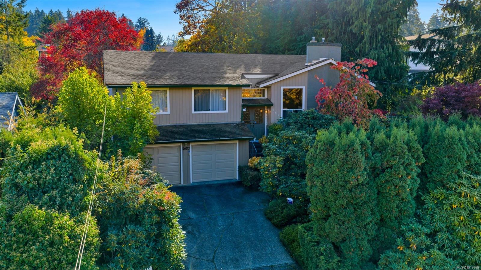1680 Austin Pl, Cowichan Bay, BC V0R 1N1