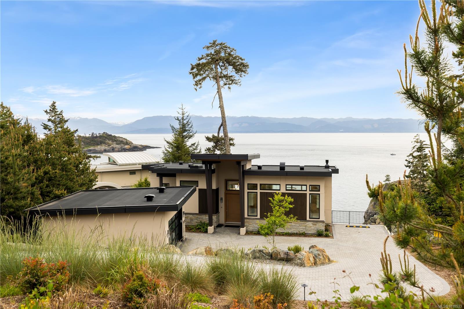 7510 Ocean Park Pl, Sooke, BC V9Z 1L8