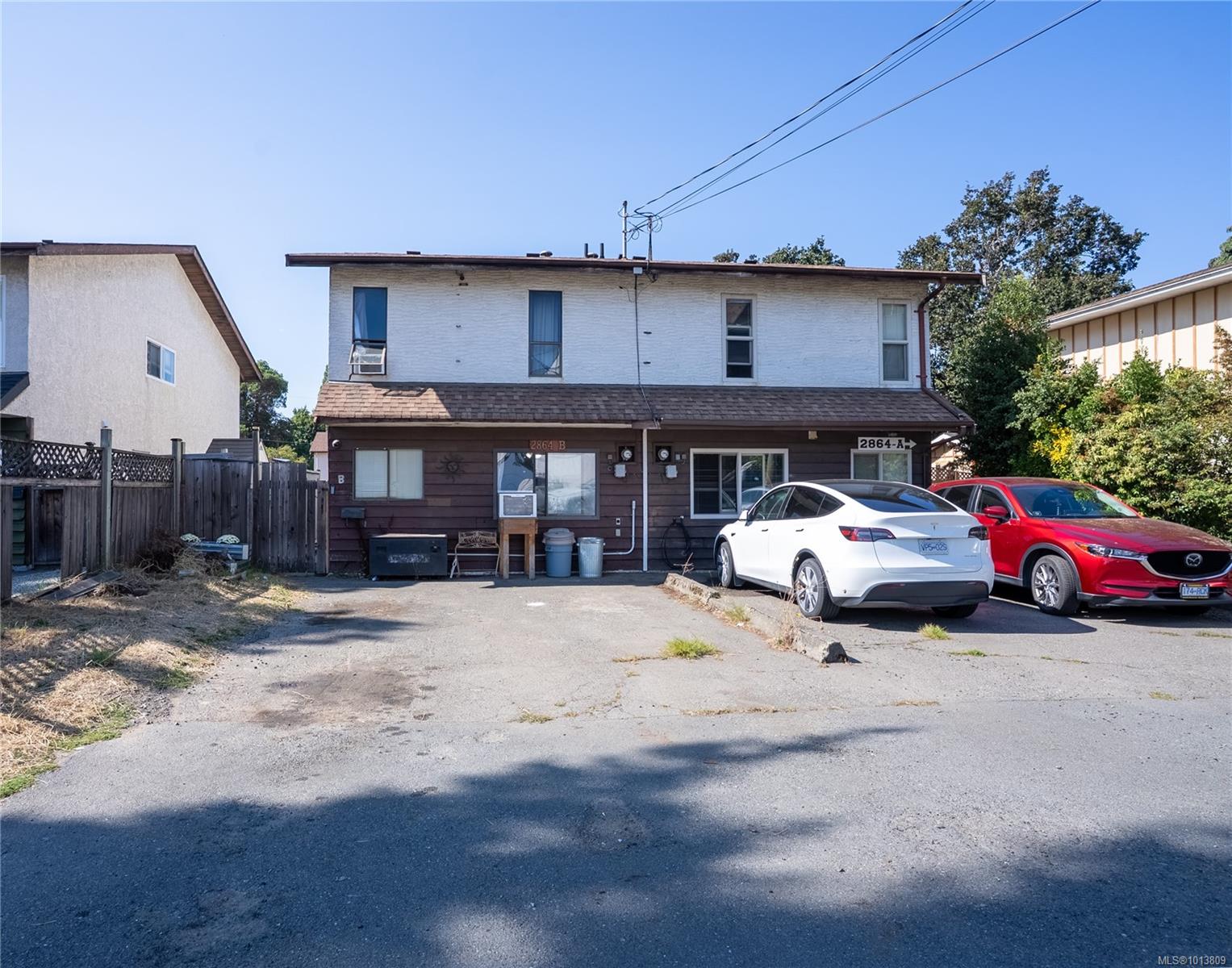 2864 Jacklin Rd Apt B, Langford, BC V9B 3Y2