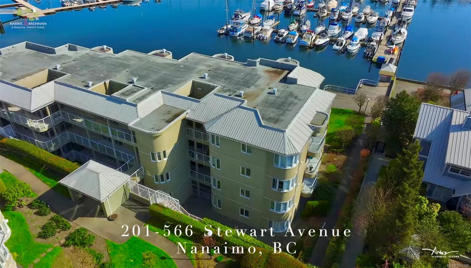 566 Stewart Ave Apt 201, Nanaimo, BC V9S 5T5