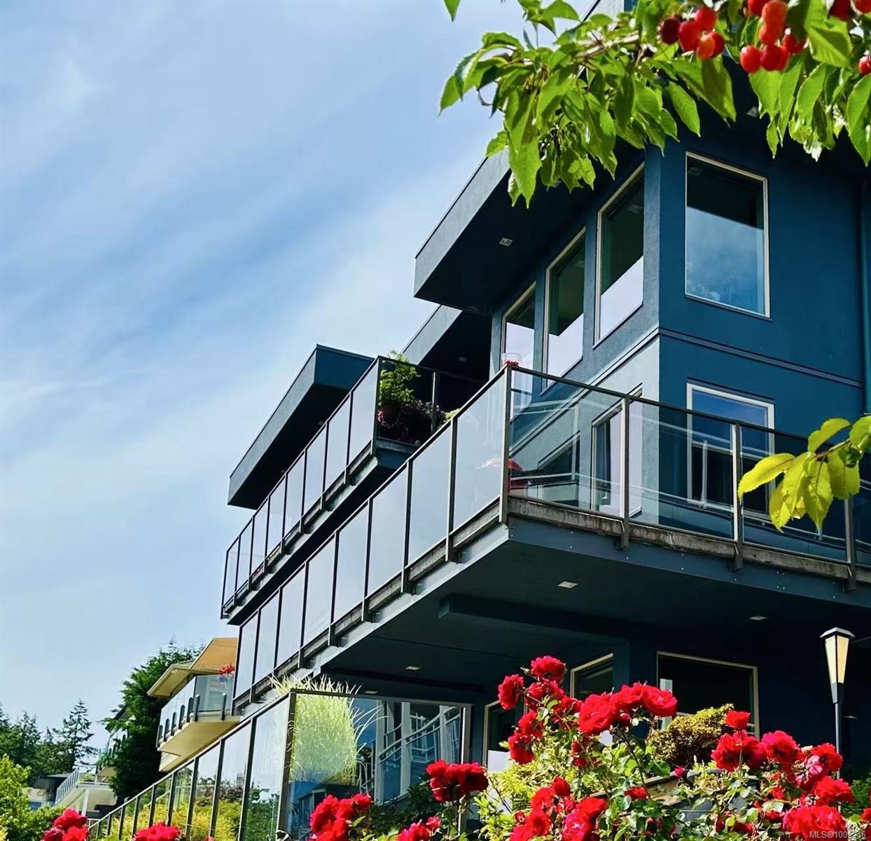 3716 Belaire Dr, Nanaimo, BC V9T 5A1