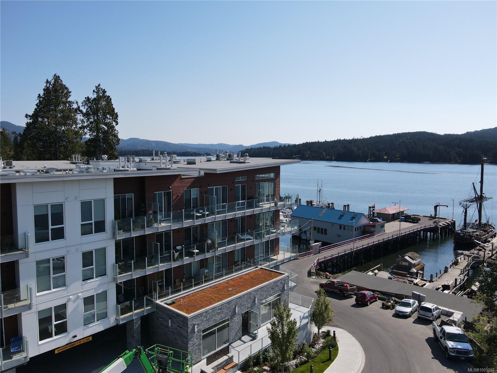 1820 Maple Ave S Apt 305, Sooke, BC V9Z 0N9