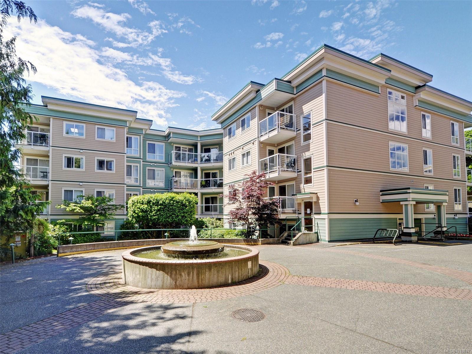 649 Bay St Apt 304, Victoria, BC V8T 5H8