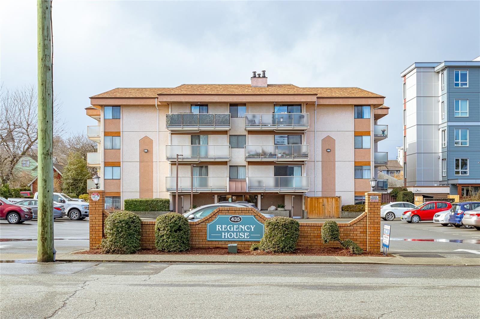 435 Festubert St Apt 402, Duncan, BC V9L 3T3