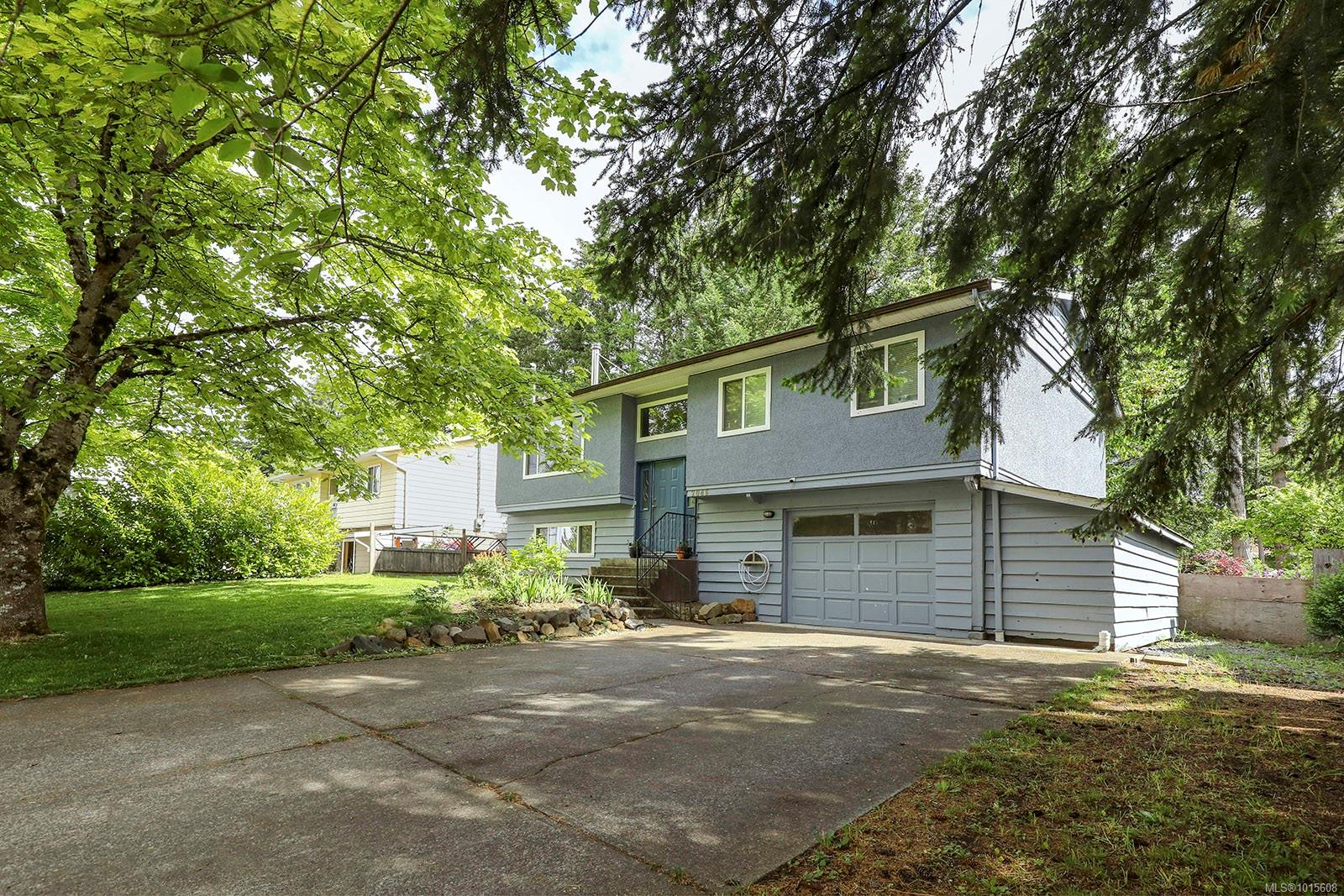 2046 Tull Ave, Courtenay, BC V9N 5P6