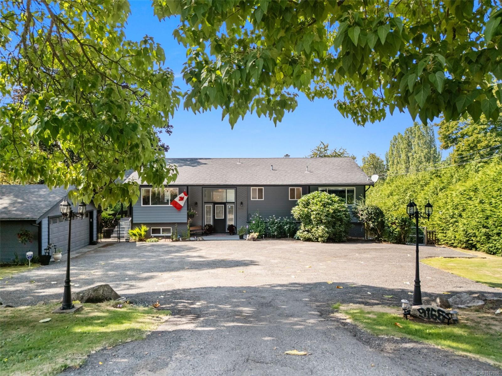 9168 W Saanich Rd, North Saanich, BC V8L 5T4