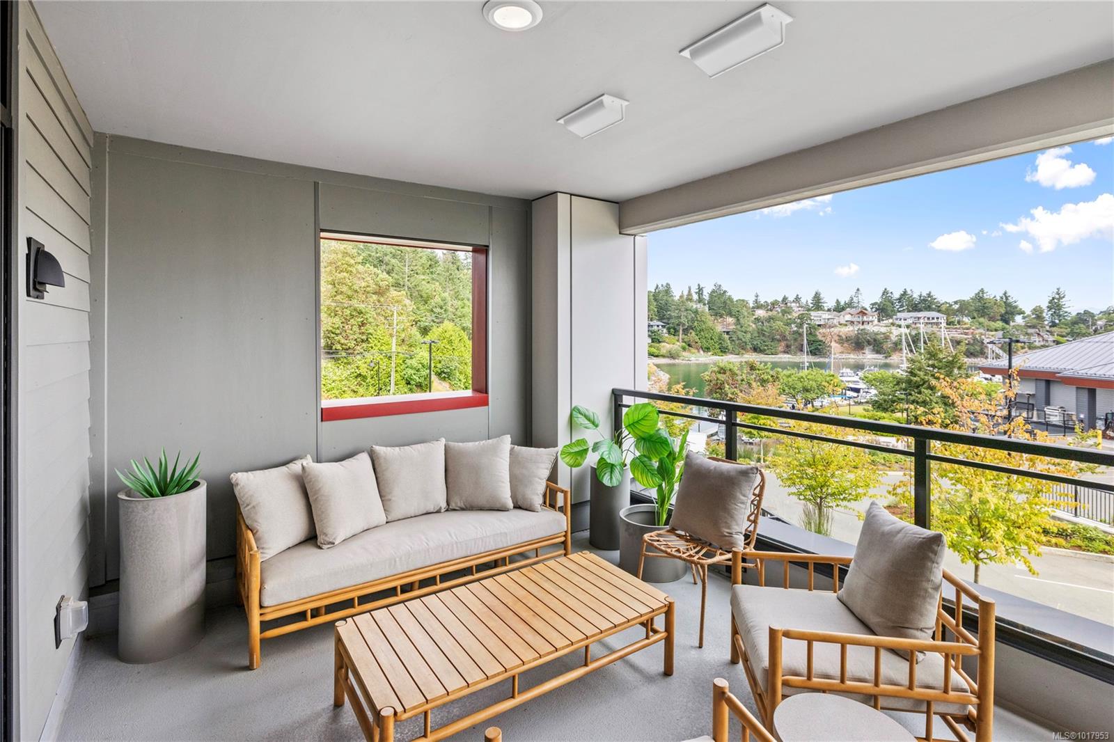 3529 Dolphin Dr Apt 202, Nanoose Bay, BC V9P 9K1