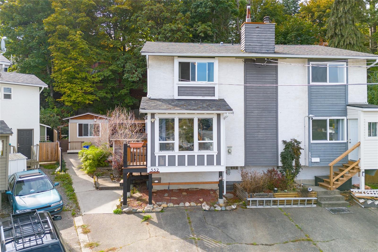 552 Strathdee Pl, Victoria, BC V9C 2R6