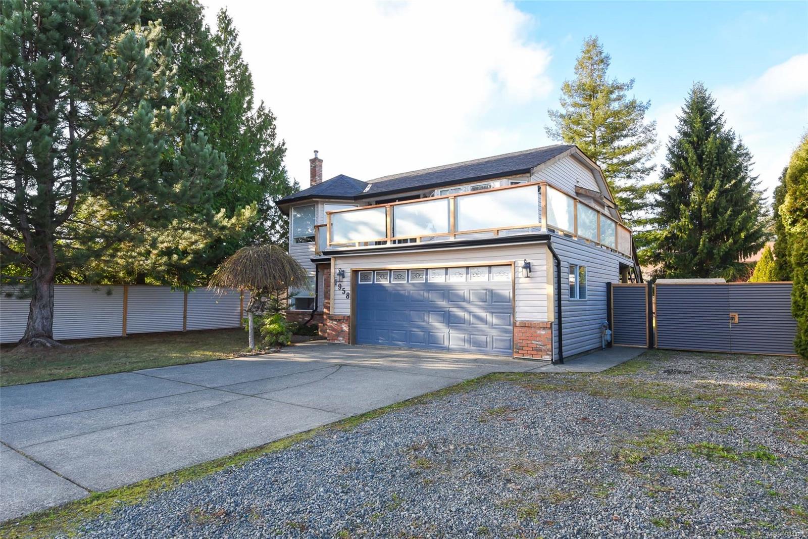 1958 Valley View Dr, Courtenay, BC V9M 8M4